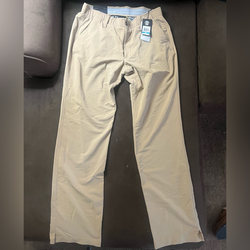 NWT- Under Armour Men's Khaki performance pants